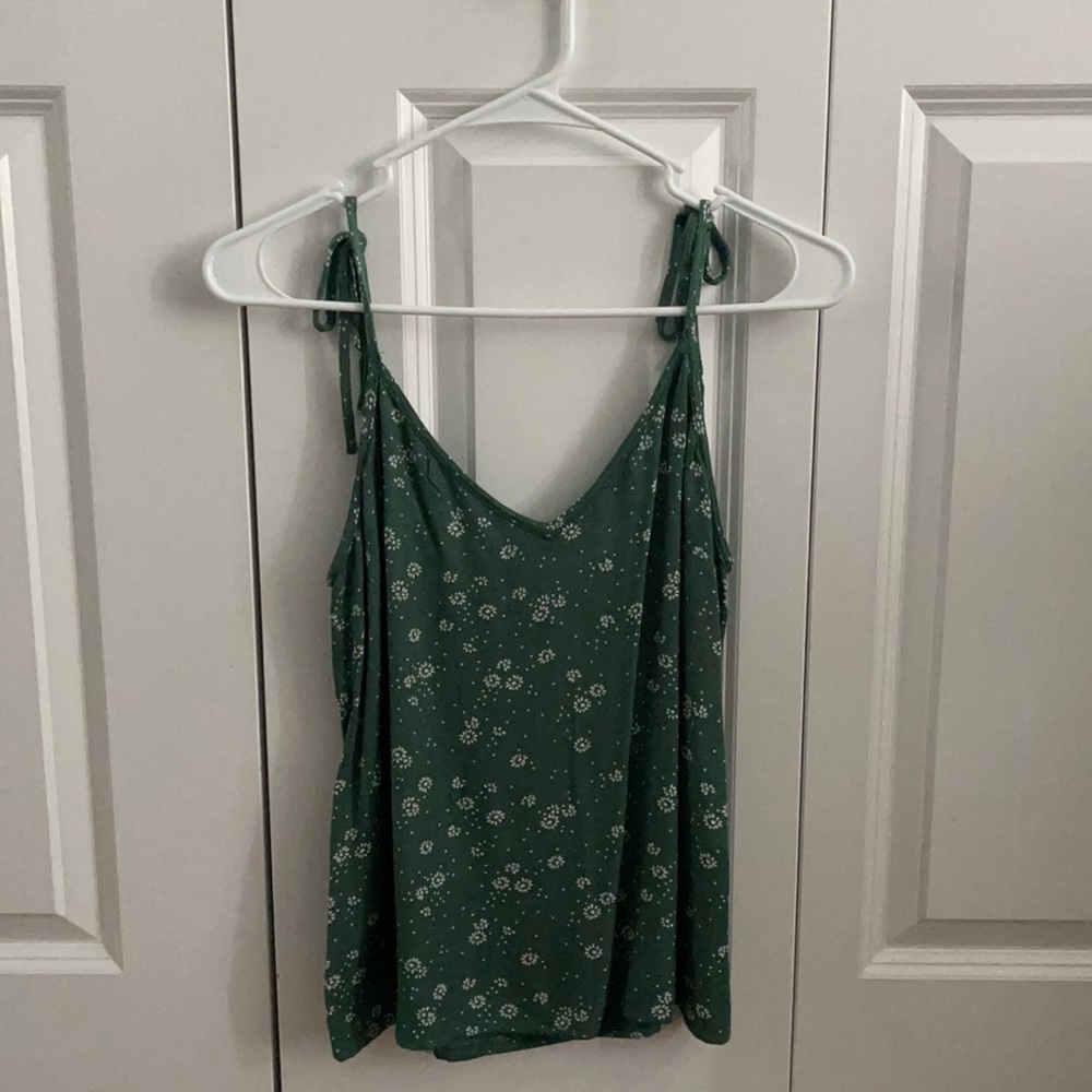 green abercrombie and fitch floral tank top
